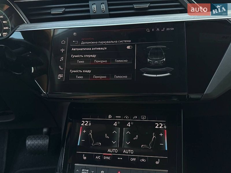 Внедорожник / Кроссовер Audi Q8 e-tron 2023 в Ровно
