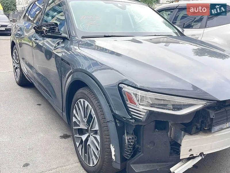 Audi Q8 e-tron 2023