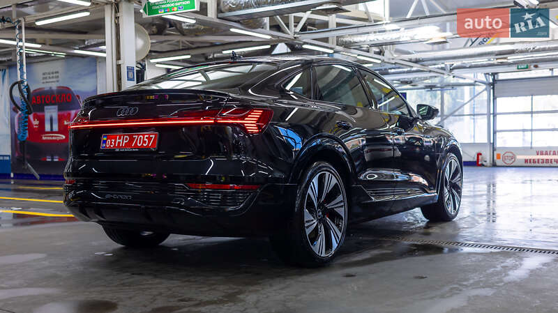 Audi Q8 Sportback e-tron