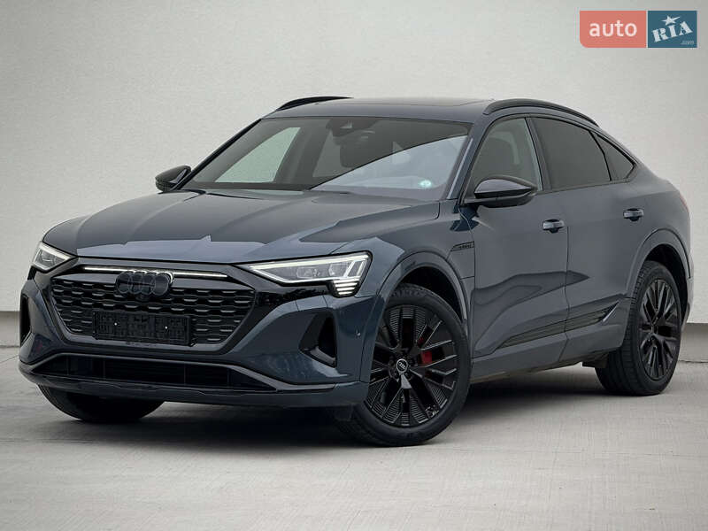Легковые Audi Q8 Sportback e-tron