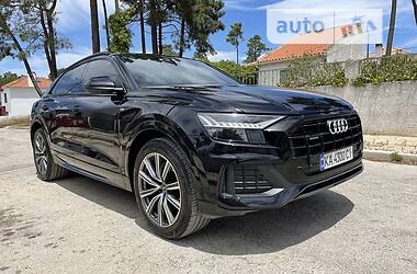 Audi Q8  2021