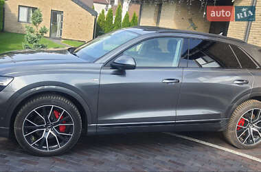 Audi Q8  2019