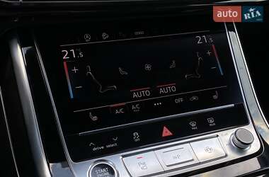 Внедорожник / Кроссовер Audi Q8 2022 в Киеве