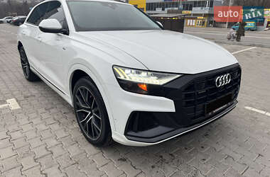 Audi Q8  2019