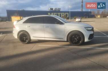 Audi Q8  2021