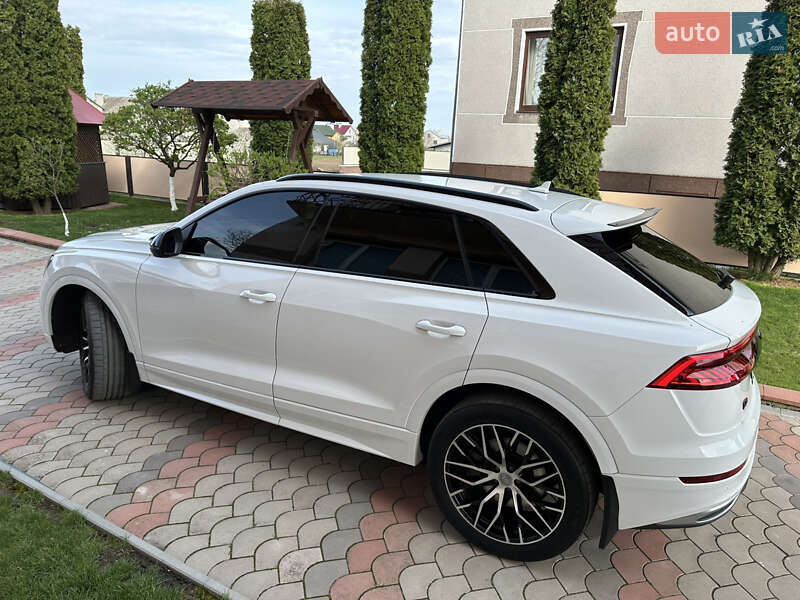 Внедорожник / Кроссовер Audi Q8 2018 в Ивано-Франковске