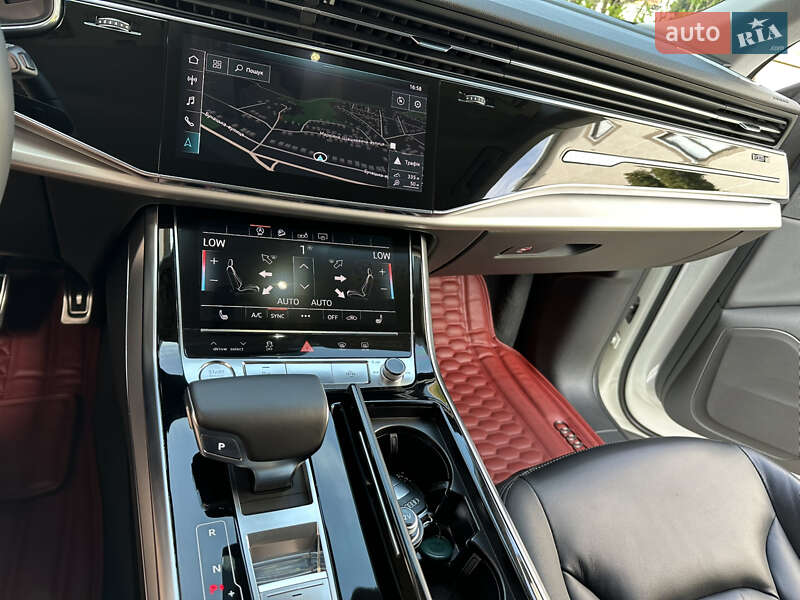 Внедорожник / Кроссовер Audi Q8 2018 в Ивано-Франковске