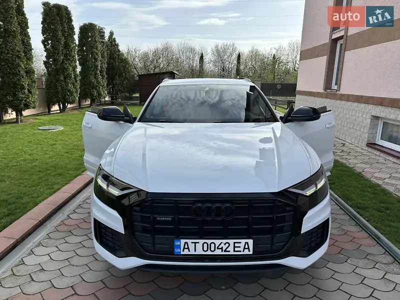 Audi Q8