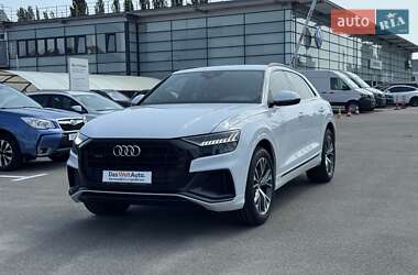 Audi Q8  2019