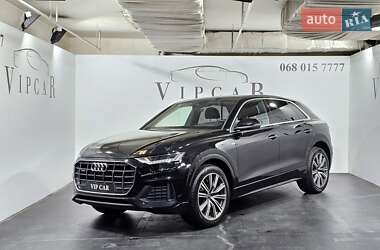 Audi Q8  2022