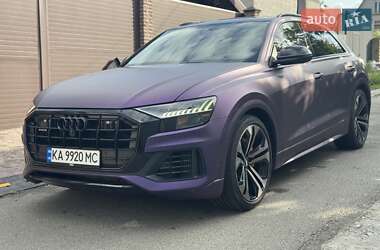 Audi Q8  2021