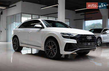 Audi Q8  2022
