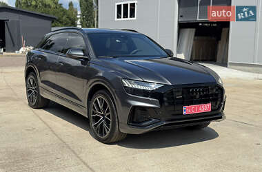 Audi Q8  2023