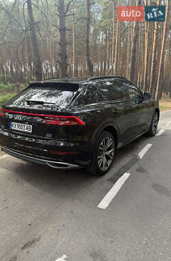 Audi Q8  2020