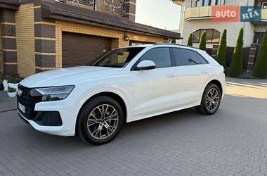 Audi Q8  2021