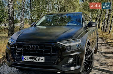 Audi Q8  2022