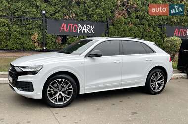 Audi Q8  2020