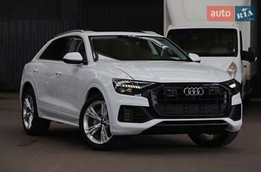 Audi Q8  2022