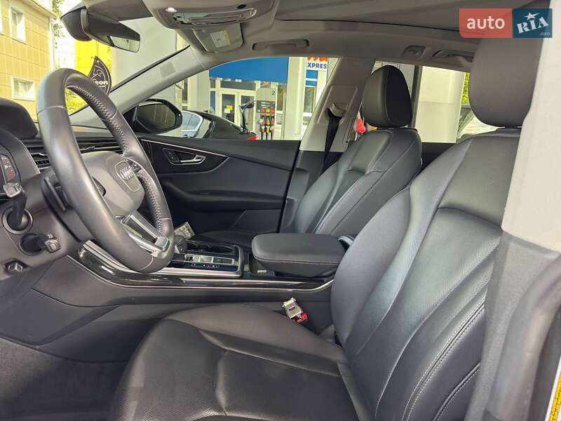 Внедорожник / Кроссовер Audi Q8 2018 в Одессе фото 11 Внедорожник / Кроссовер Audi Q8 2018 в Одессе