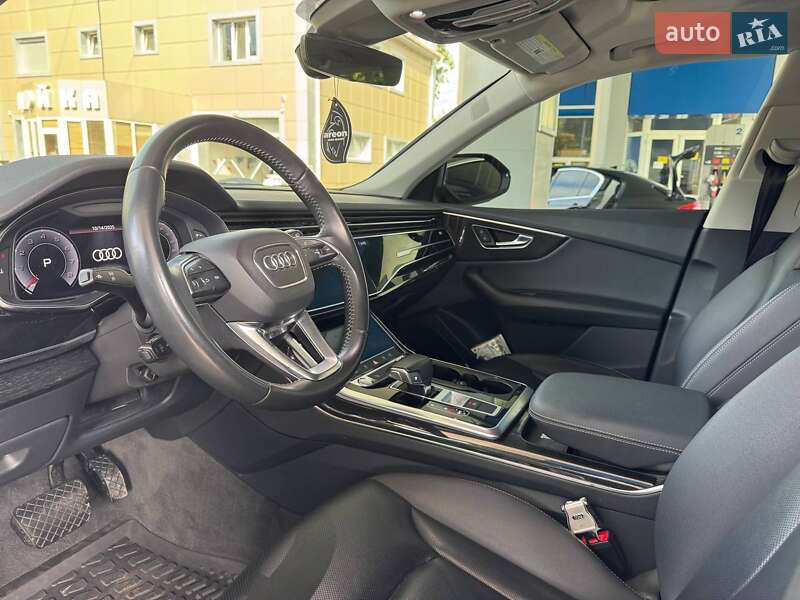 Внедорожник / Кроссовер Audi Q8 2018 в Одессе фото 12 Внедорожник / Кроссовер Audi Q8 2018 в Одессе