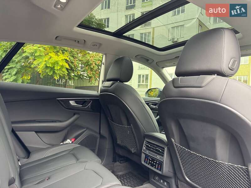Внедорожник / Кроссовер Audi Q8 2018 в Одессе фото 14 Внедорожник / Кроссовер Audi Q8 2018 в Одессе