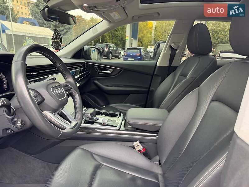 Внедорожник / Кроссовер Audi Q8 2018 в Одессе фото 17 Внедорожник / Кроссовер Audi Q8 2018 в Одессе