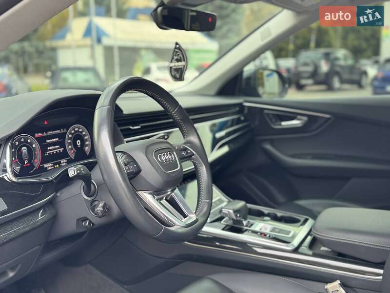Внедорожник / Кроссовер Audi Q8 2018 в Одессе фото 18 Внедорожник / Кроссовер Audi Q8 2018 в Одессе