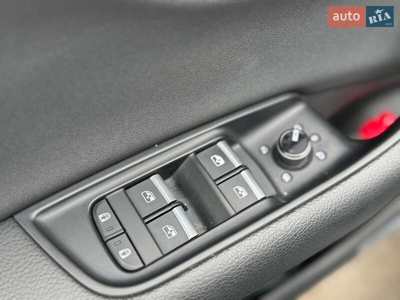 Внедорожник / Кроссовер Audi Q8 2018 в Одессе фото 26 Внедорожник / Кроссовер Audi Q8 2018 в Одессе