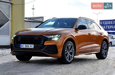 Audi Q8  2020