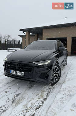Audi Q8  2021
