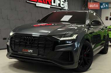 Audi Q8  2020