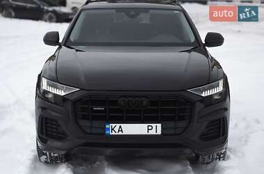 Audi Q8  2022