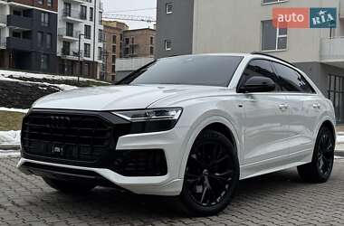 Audi Q8  2019