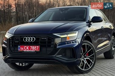 Audi Q8  2021