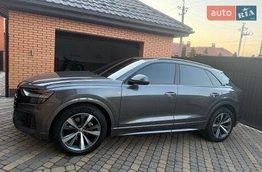 Audi Q8  2019