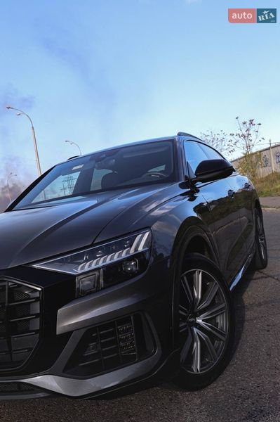 Audi Q8