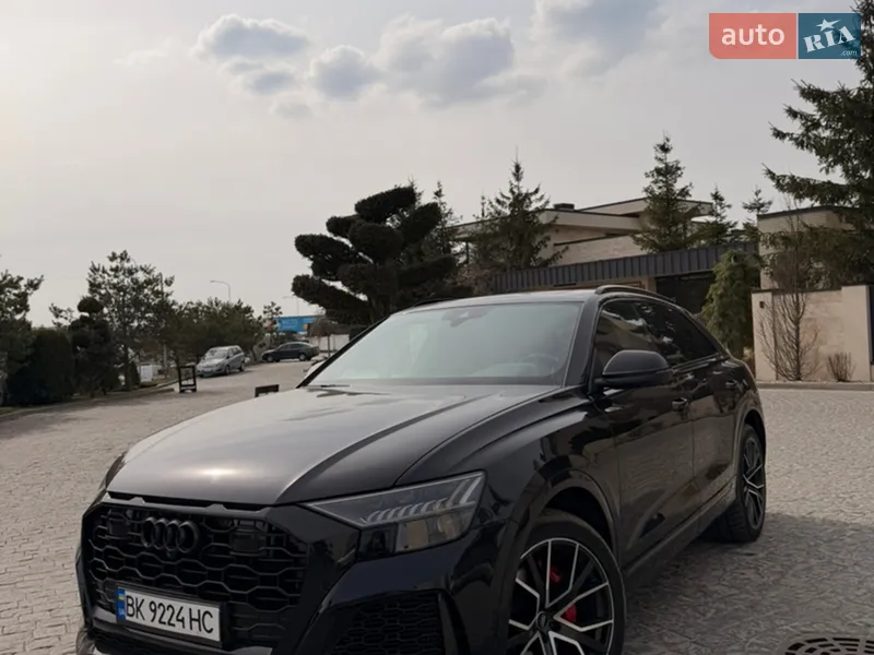 Audi Q8