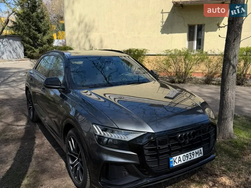 Audi Q8
