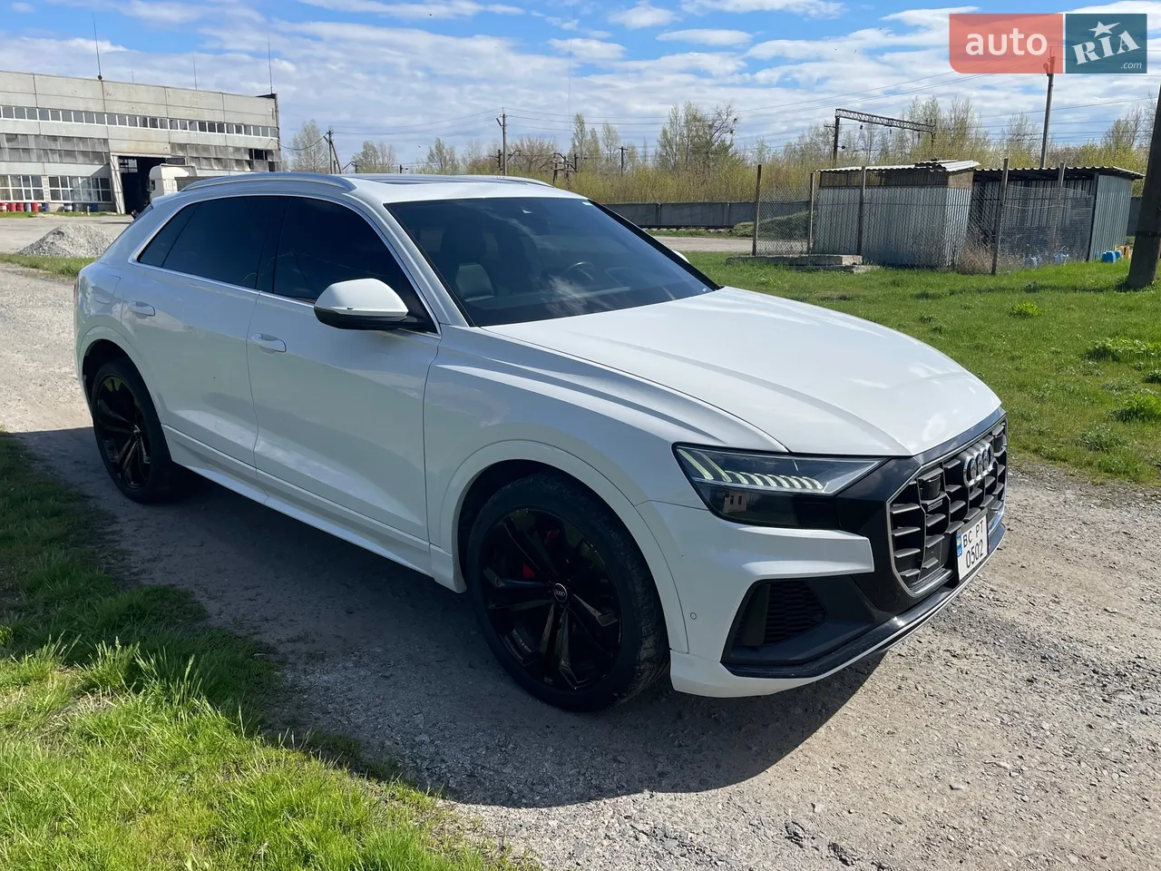 2019 Audi Q8 - мініатюра 2