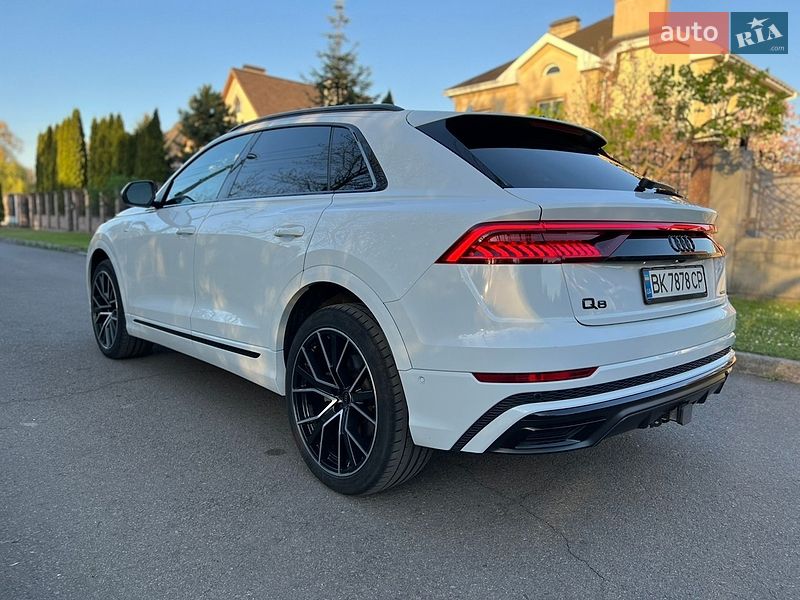 Внедорожник / Кроссовер Audi Q8 2019 в Ровно фото 4 Внедорожник / Кроссовер Audi Q8 2019 в Ровно