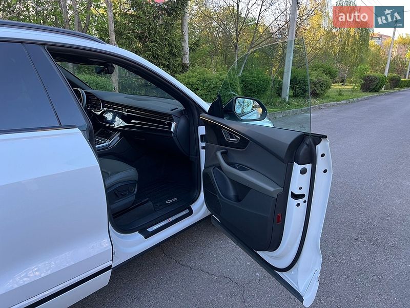 Внедорожник / Кроссовер Audi Q8 2019 в Ровно фото 7 Внедорожник / Кроссовер Audi Q8 2019 в Ровно