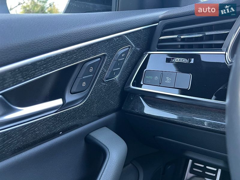 Внедорожник / Кроссовер Audi Q8 2019 в Ровно фото 20 Внедорожник / Кроссовер Audi Q8 2019 в Ровно
