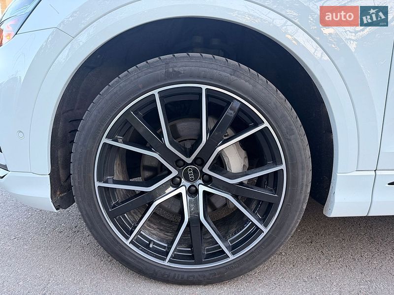 Внедорожник / Кроссовер Audi Q8 2019 в Ровно фото 33 Внедорожник / Кроссовер Audi Q8 2019 в Ровно