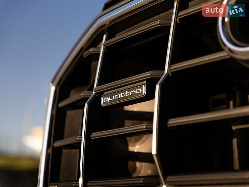 Внедорожник / Кроссовер Audi Q8 2018 в Хмельницком