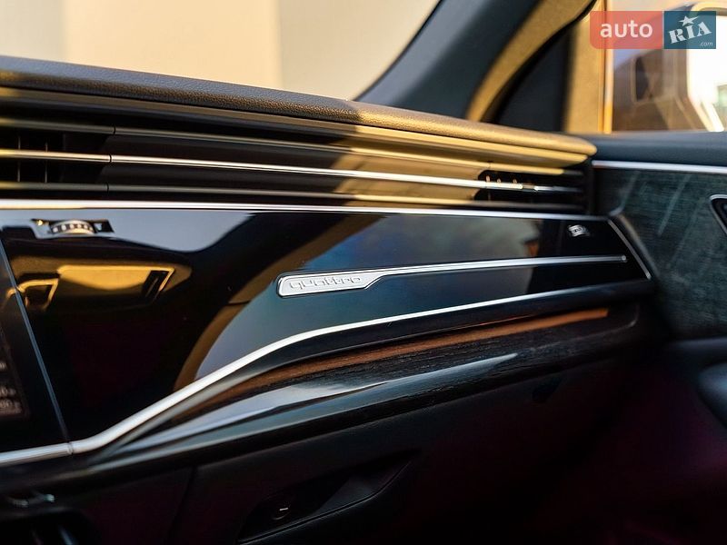Внедорожник / Кроссовер Audi Q8 2018 в Хмельницком