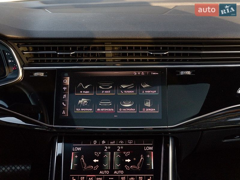 Внедорожник / Кроссовер Audi Q8 2018 в Хмельницком