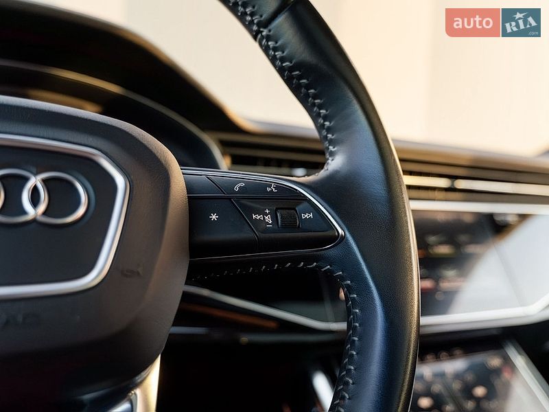 Внедорожник / Кроссовер Audi Q8 2018 в Хмельницком
