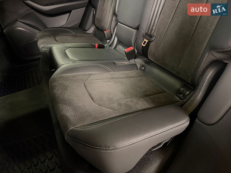 Внедорожник / Кроссовер Audi Q8 2020 в Киеве