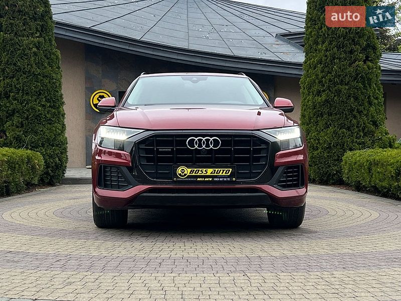 Позашляховик / Кросовер Audi Q8 2019 в Львові