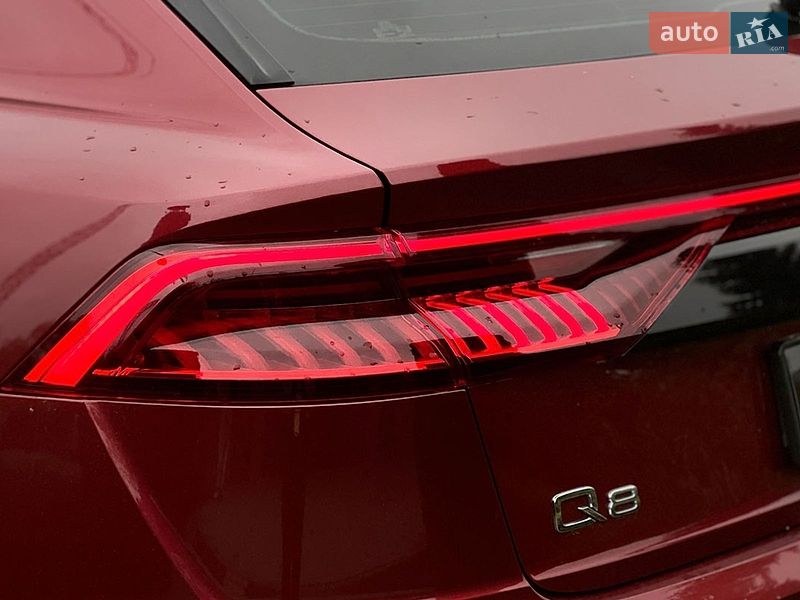 Позашляховик / Кросовер Audi Q8 2019 в Львові